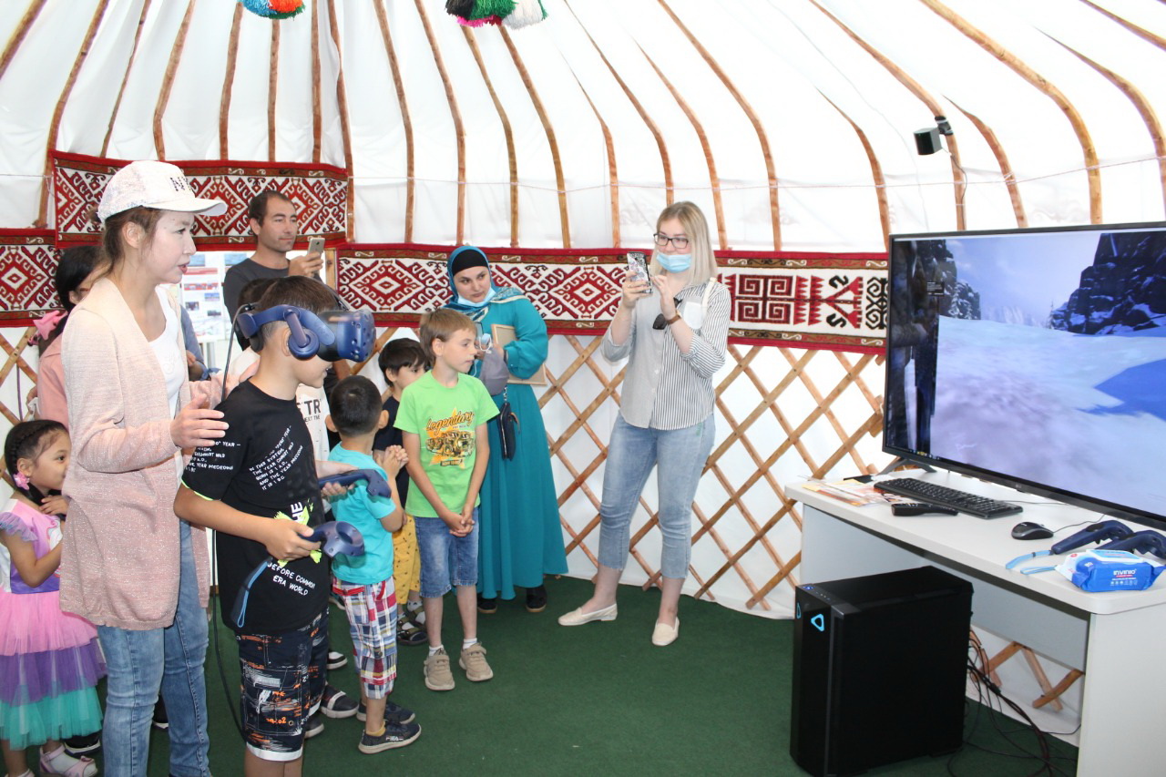 «كيىز ۇيدەگى» كىتاپحانا