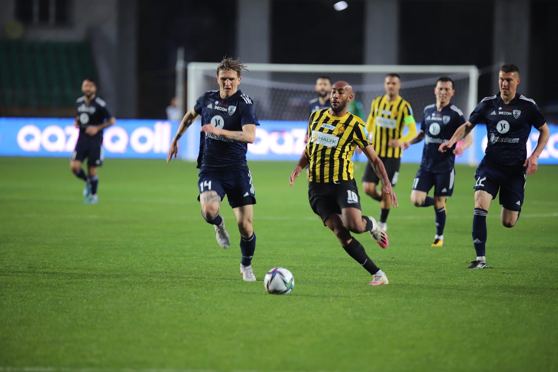 چەمپيوندى تۇعىردان تايدىردى