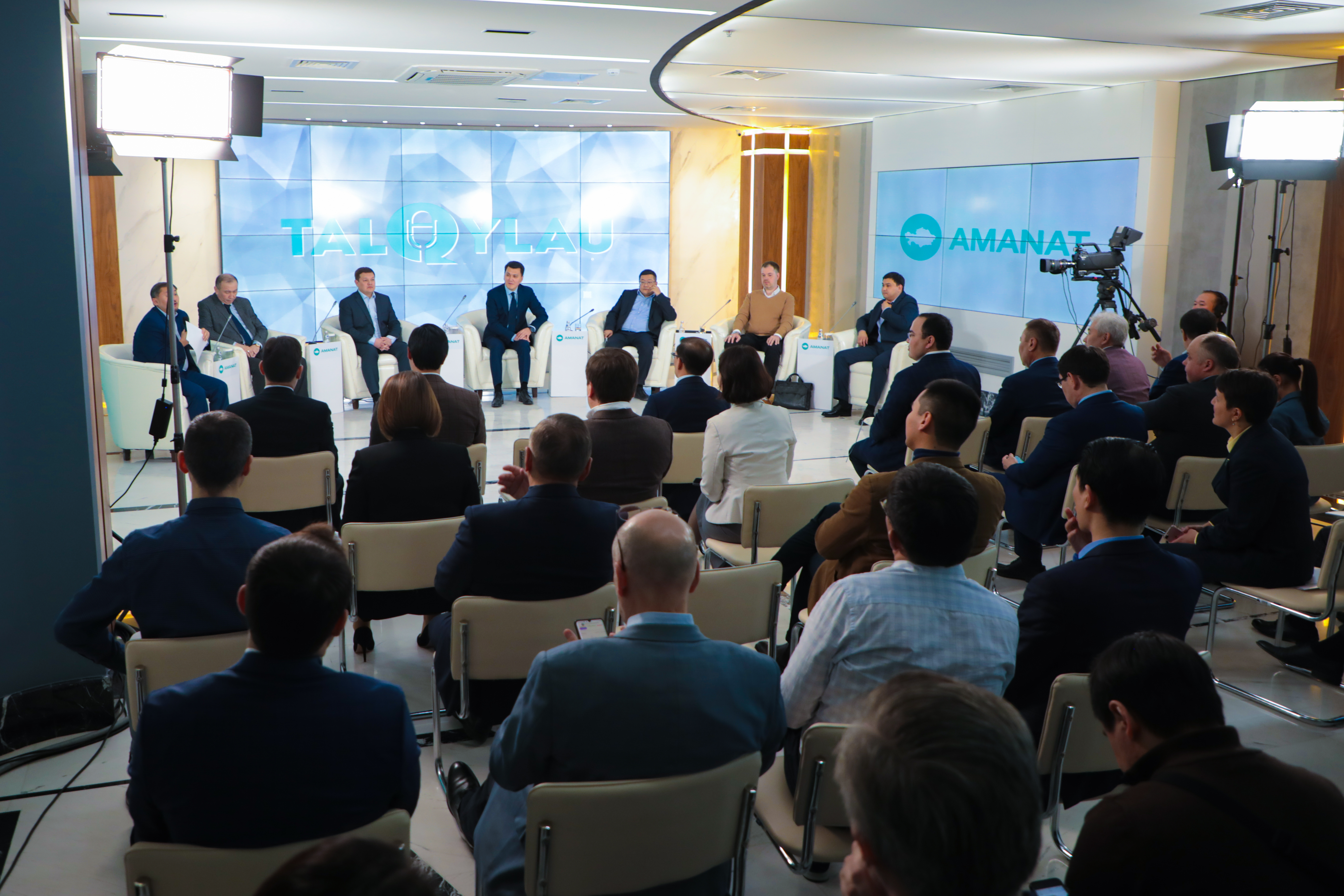 «ەكىنشى رەسپۋبليكا»: «TALQYLAU» الاڭىندا مەملەكەتتىك مودەلدىڭ جاڭارتىلۋى تالقىلاندى