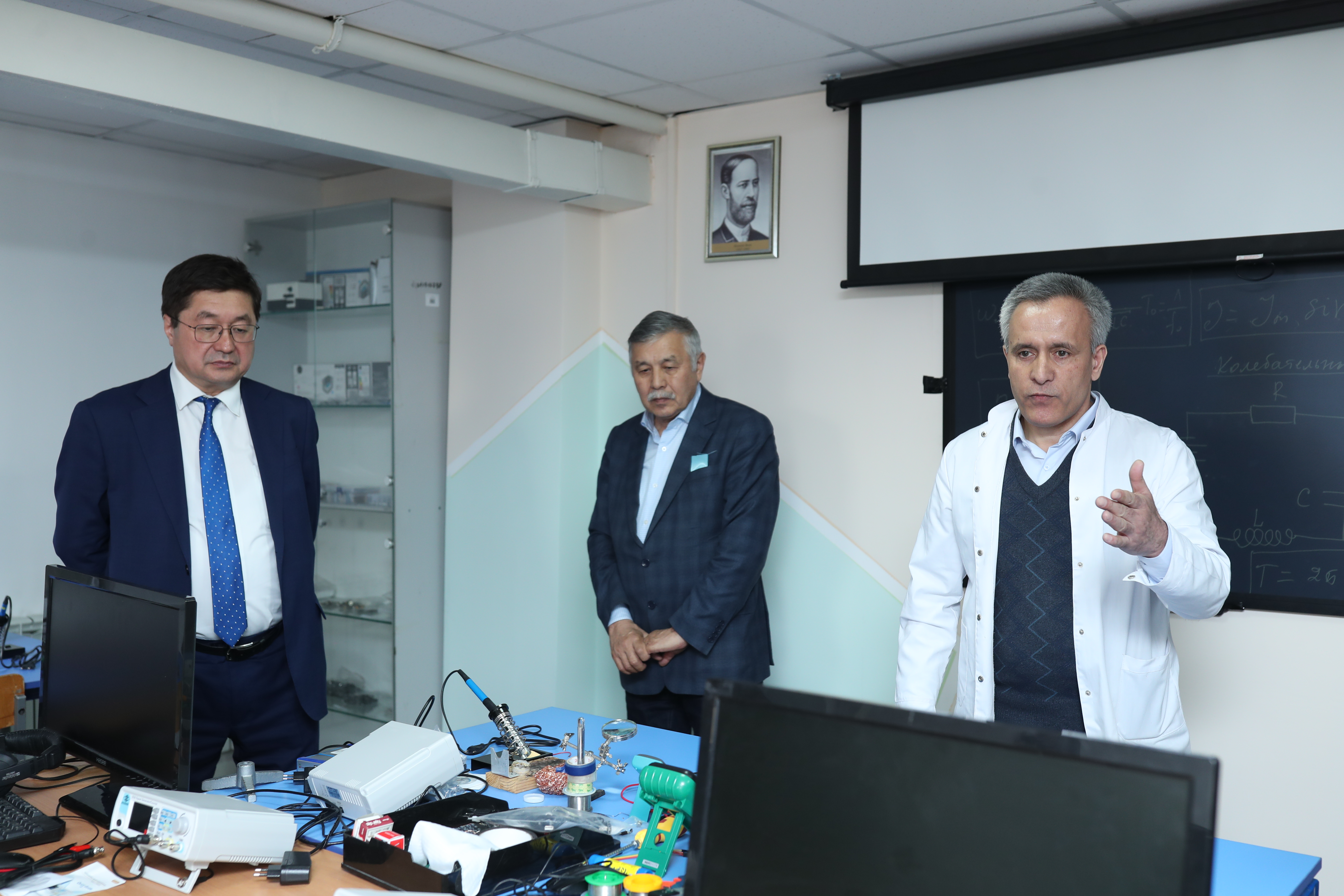 جاڭا ۇيىرمە اشىلدى