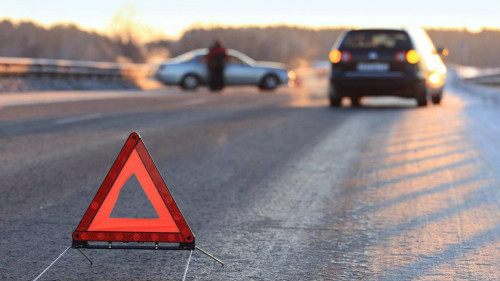 پوليتسيا كولىگى مەن جەڭىل كولىك سوقتىعىسىنان 2 ادام زارداپ شەكتى