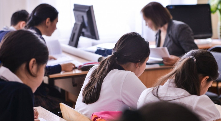 ۇپايىڭ تۇگەل بولسىن, تالاپكەر!