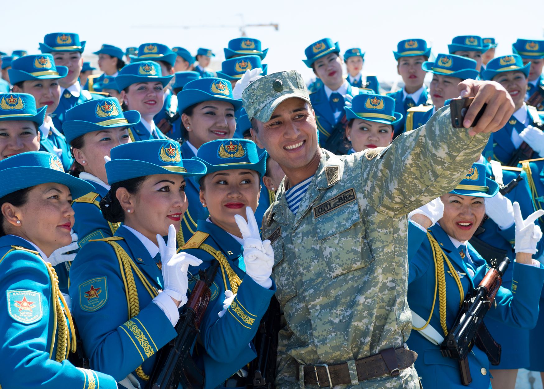 كادر ساياساتىن جەتىلدىرۋگە ەرەكشە ءمان بەرىلىپ وتىر