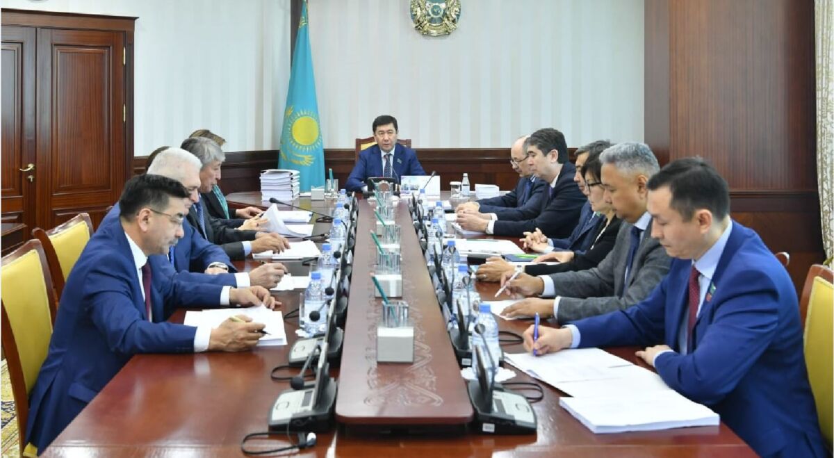 پالاتانىڭ كۇن ءتارتىبى ناقتىلاندى