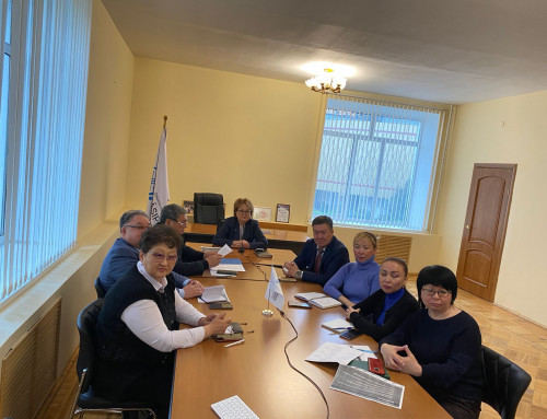 رەسپۋبليكالىق شتاب رەفەرەندۋم تاقىرىبىن تالقىلاۋدا