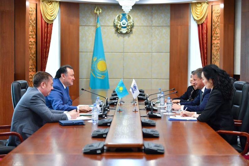 بۇۇ وكىلىمەن الداعى رەفەرەندۋمدى تالقىلادى