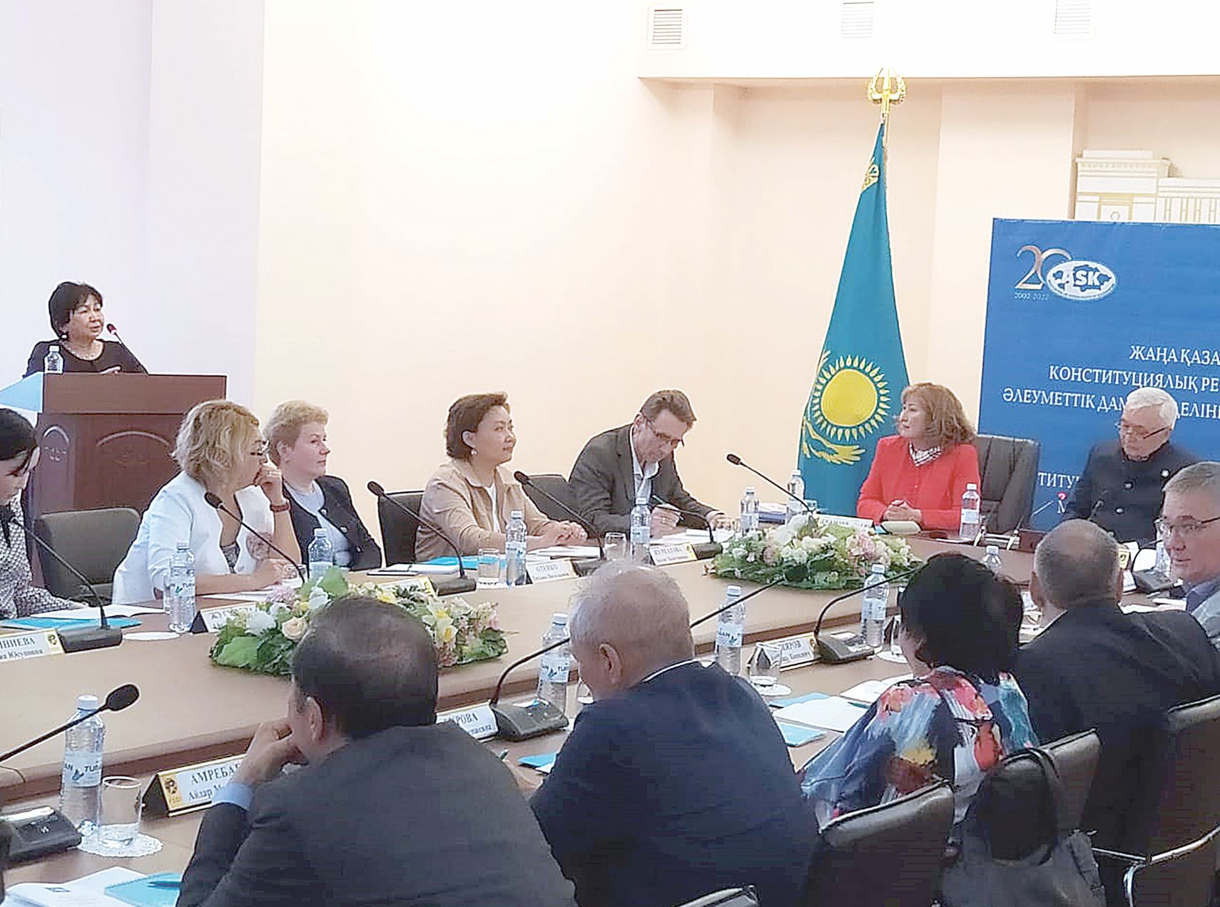 ساياسي رەفورمالار ەل كوكجيەگىنىڭ كەڭەيۋىنە باستايدى