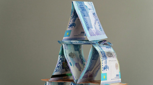 ەلوردادا قارجى پيراميدالارىنا قاتىستى 10 قىلمىستىق ءىس قوزعالدى