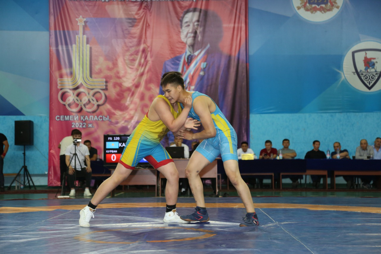 ورەندەر شىقتى سايىسقا