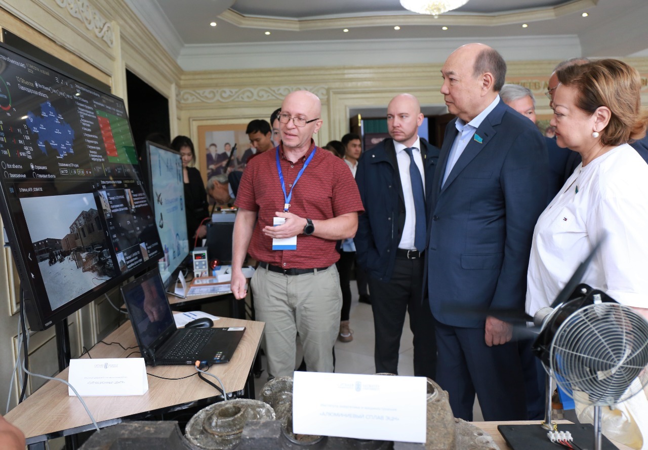 بولاشاق جانە ساياسات