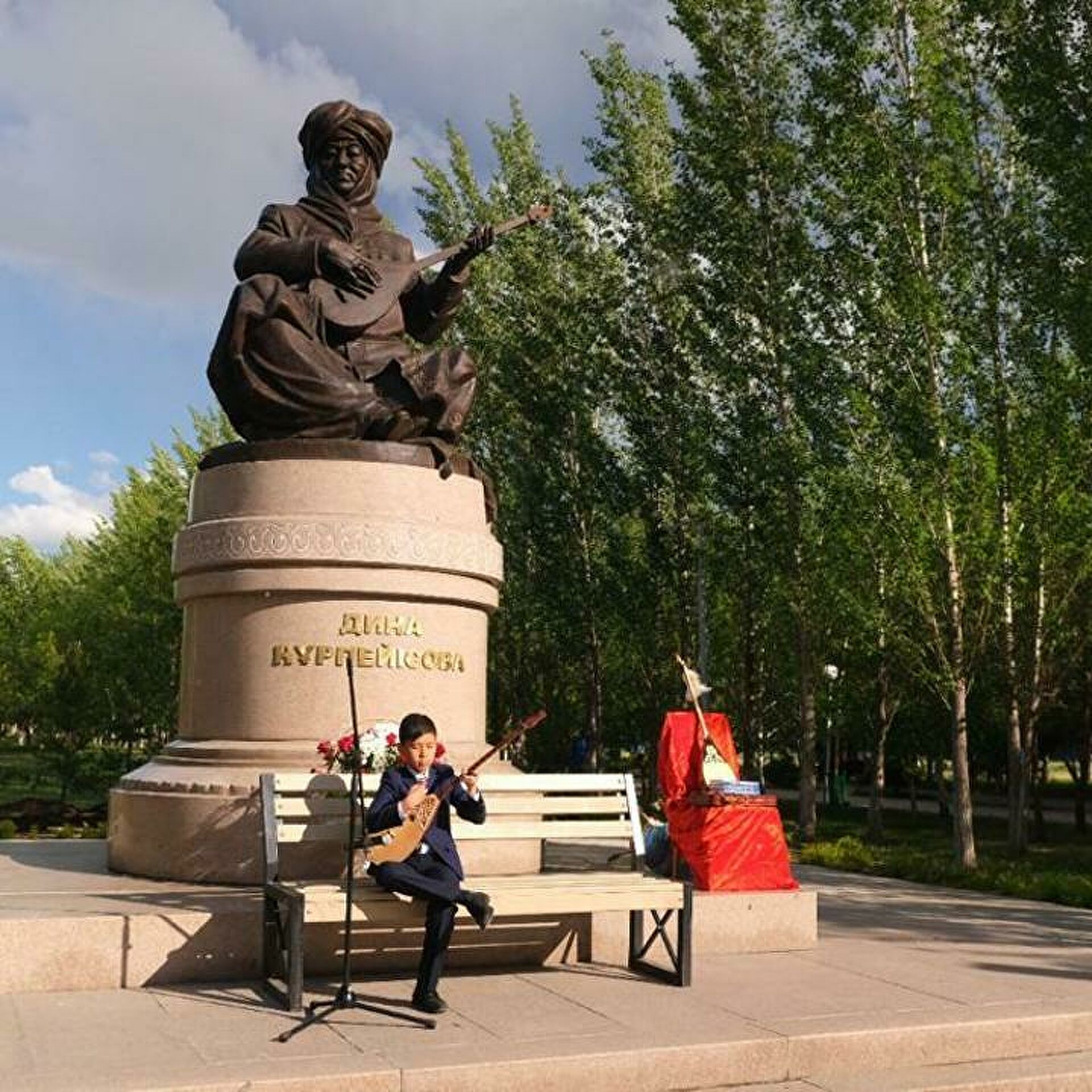 ەلورداداعى «كۇي جارمەڭكەسى»