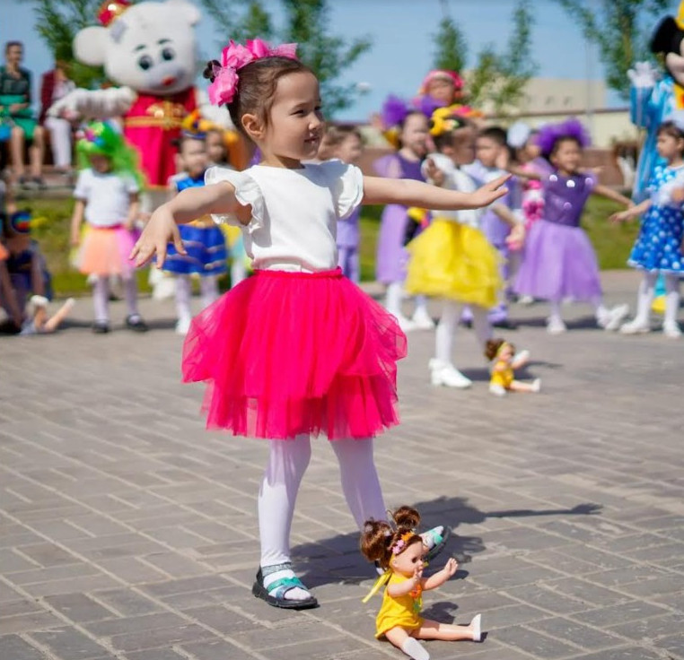 ورالدا بالالارعا ارنالعان فەستيۆال ءوتتى