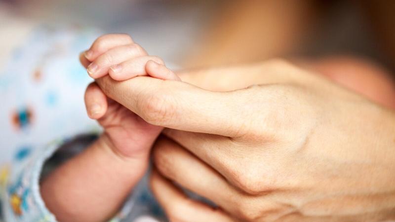 ۆاگوندا دۇنيەگە كەلگەن قىز