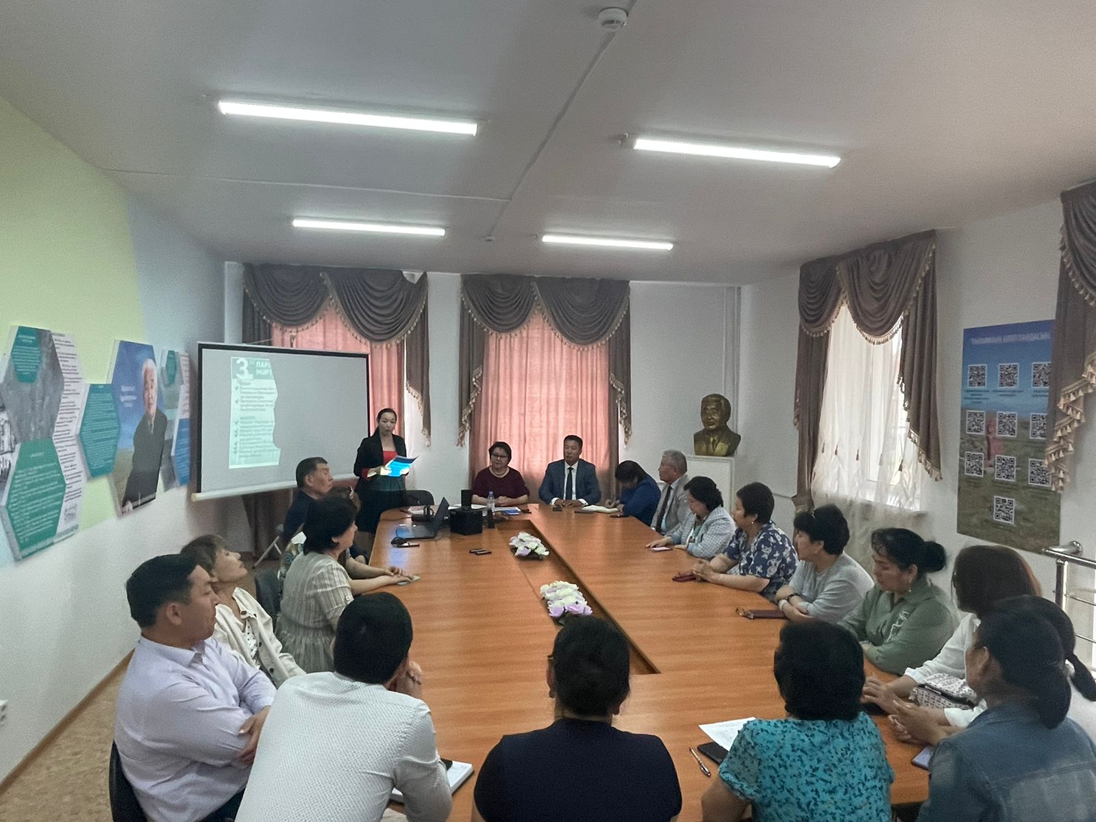 حالىق پەن بيلىكتىڭ ديالوگى