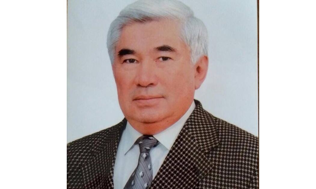 سەگىز قىرلى, ءبىر سىرلى ازامات