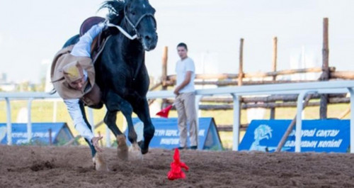 ەلوردادا ۇلتتىق سپورت تۇرلەرىنەن جارىس وتەدى