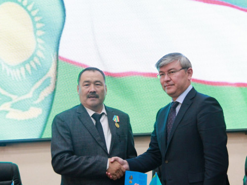 «تاشكەنت قازاقتارى تاريحى جانە مادەني ءومىرى» كىتابىنىڭ تۇساۋكەسەرى ءوتتى