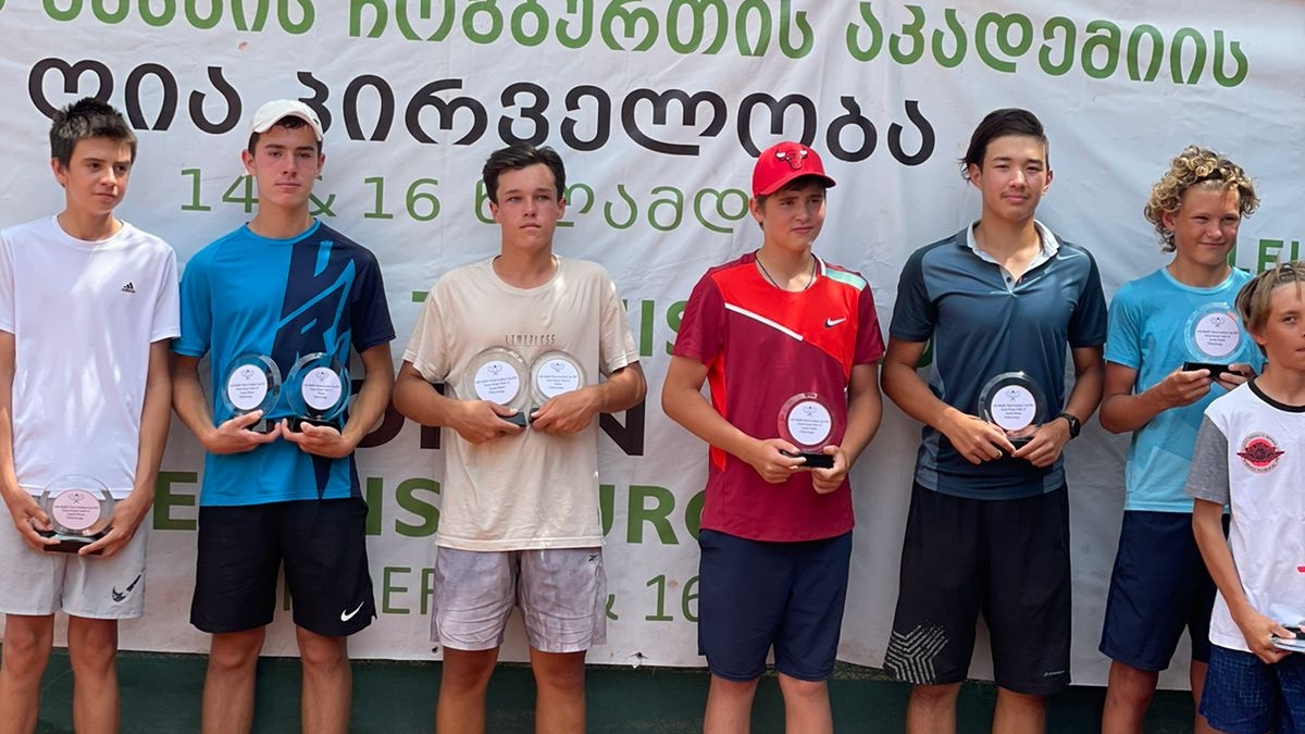 قارت قۇرلىقتان ولجالى ورالدى