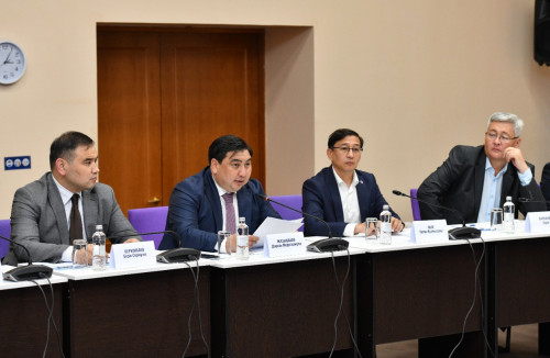 جاڭا قازاقستانداعى مەملەكەتتىك قىزمەتشىنىڭ بولمىسى قانداي بولۋ كەرەك؟