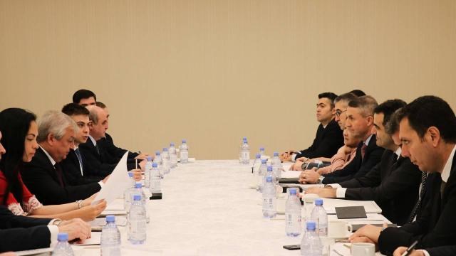 اسكەري شابۋىلدى توقتاتۋعا شاقىردى