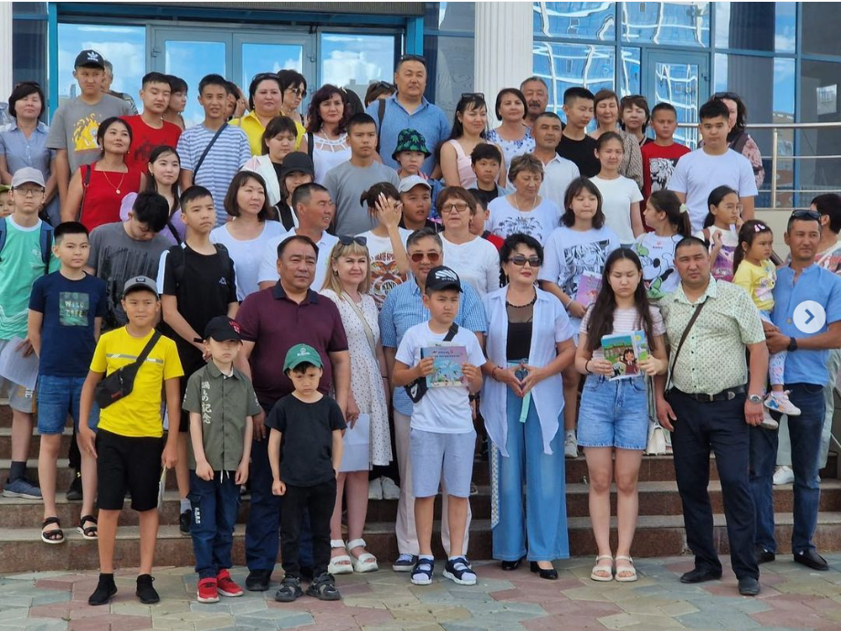 شەتەلدەگى قازاق بالالارى اتاجۇرتتا دەمالادى