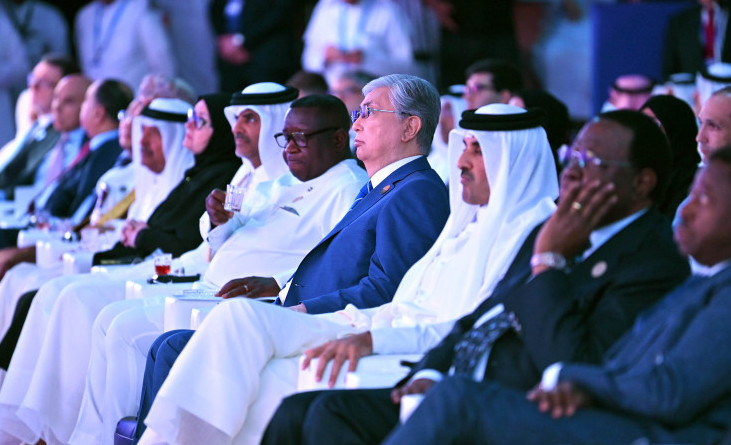 مەملەكەت باسشىسى قاتار ەكونوميكالىق فورۋمىنىڭ اشىلۋ راسىمىنە قاتىستى