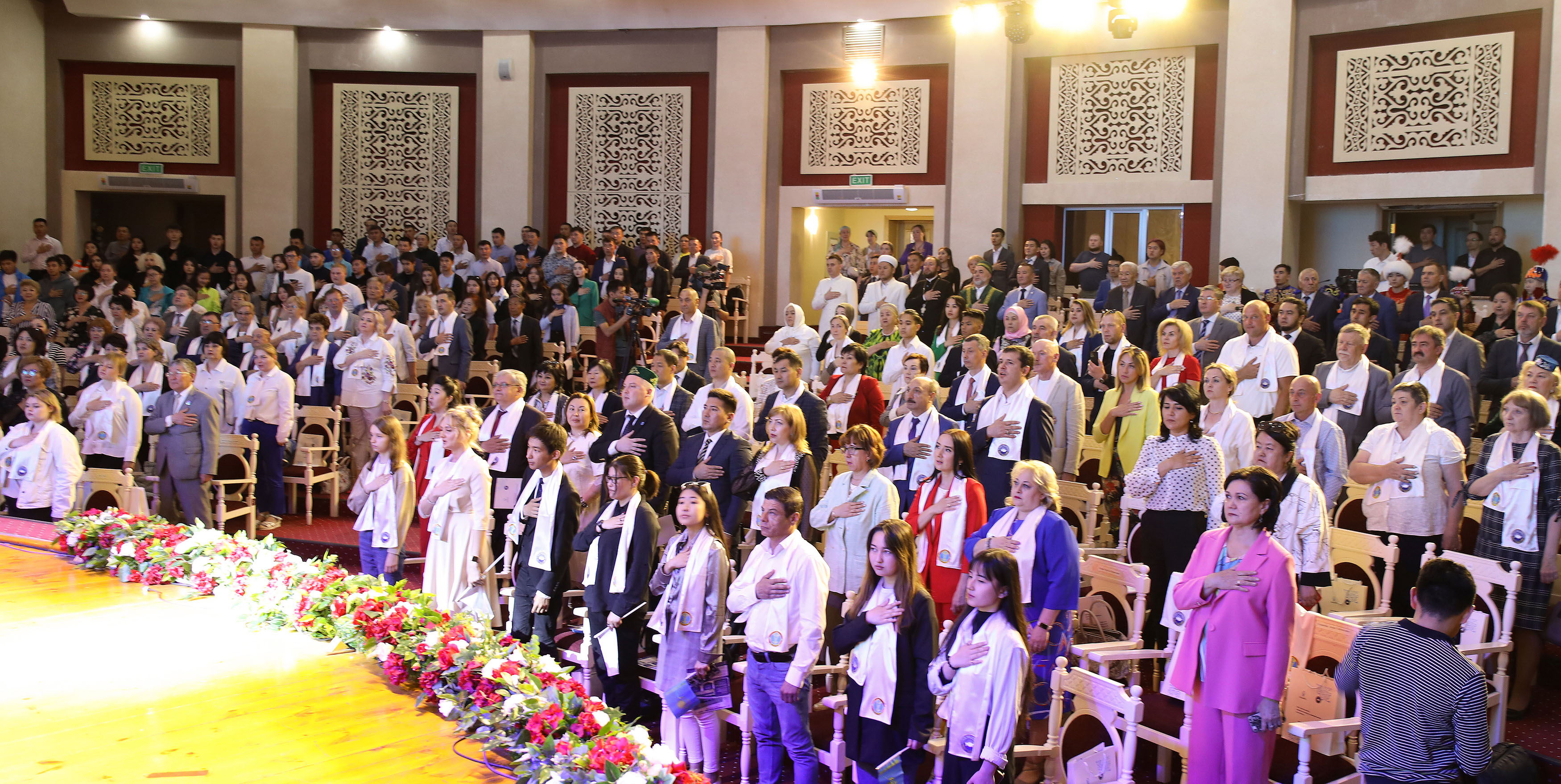 «دوستىق ۇيلەرىندە» ادىستەمەلىك ورتالىقتار اشىلادى