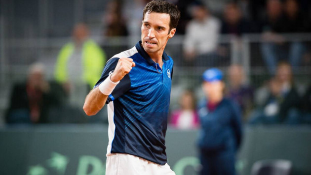 شەشۋشى كەزەڭدە وينايدى