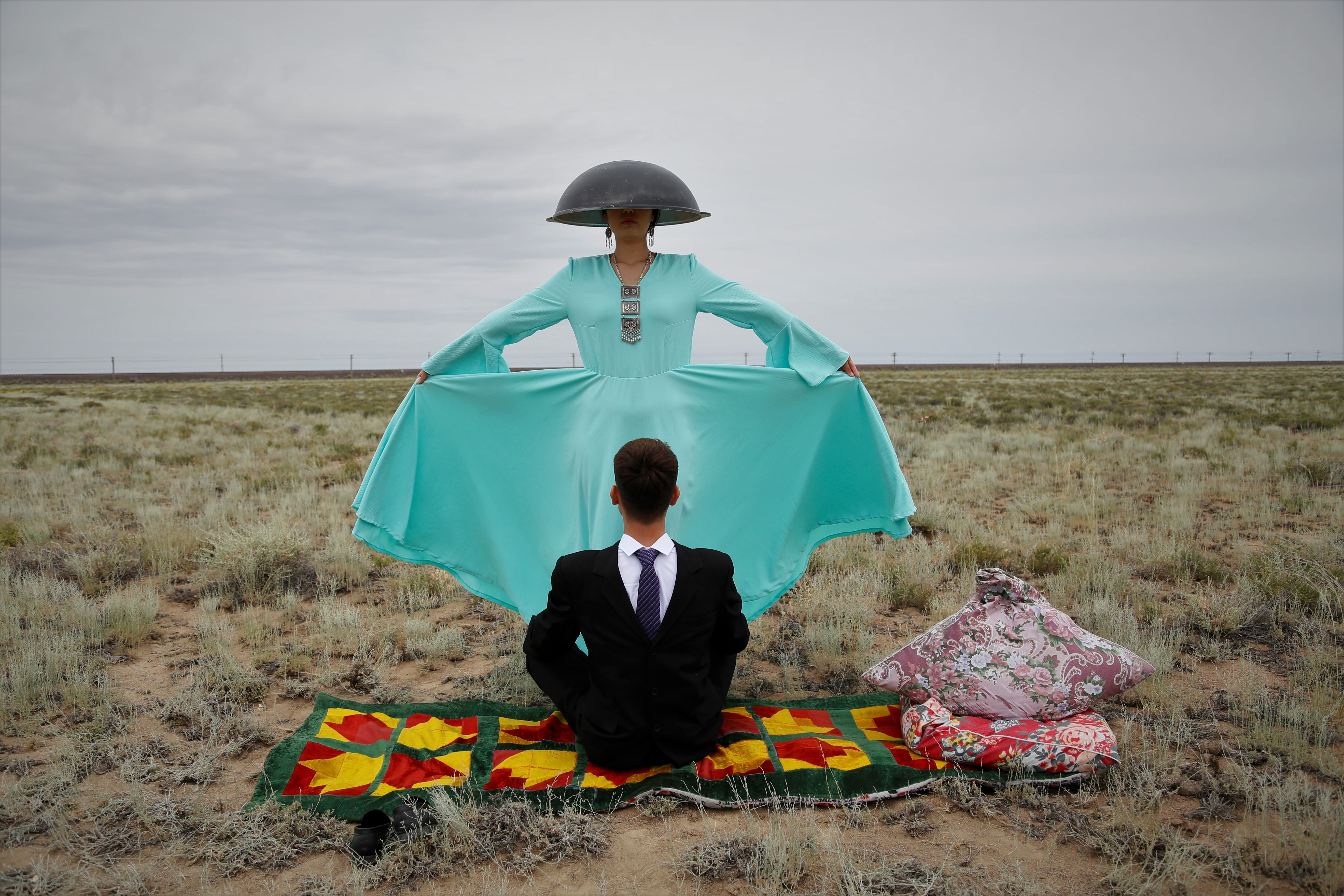 سۋرەتشى سيۋررەاليستىك جۇمىستارىن نەگە ورتەدى؟