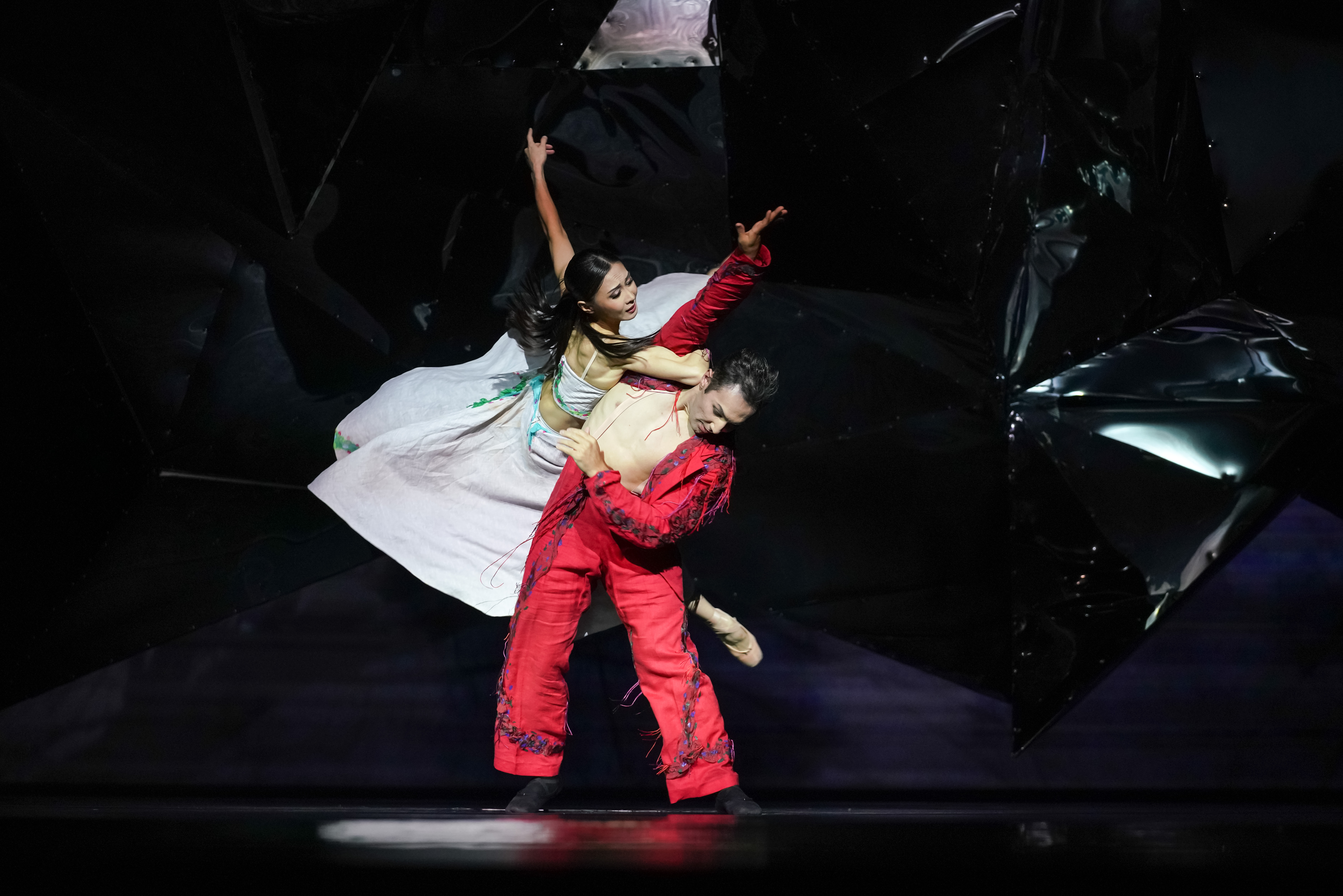 ماۋسىم مەرەيى – «ورفەي مەن ەۆريديكا»