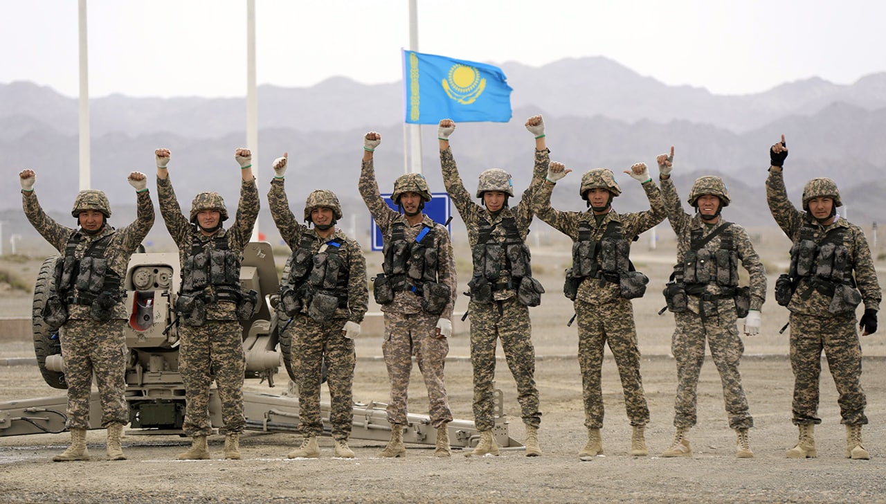 قازاقستان قارۋلى كۇشتەرى: وتان كۇزەتىندەگى 30 جىل