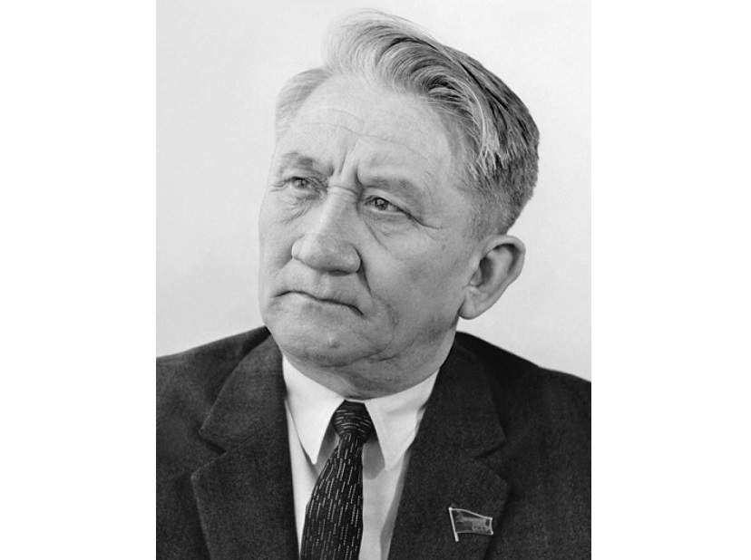 عابيدەن مۇستافين: ءوندىرىس ەستەتيكاسى