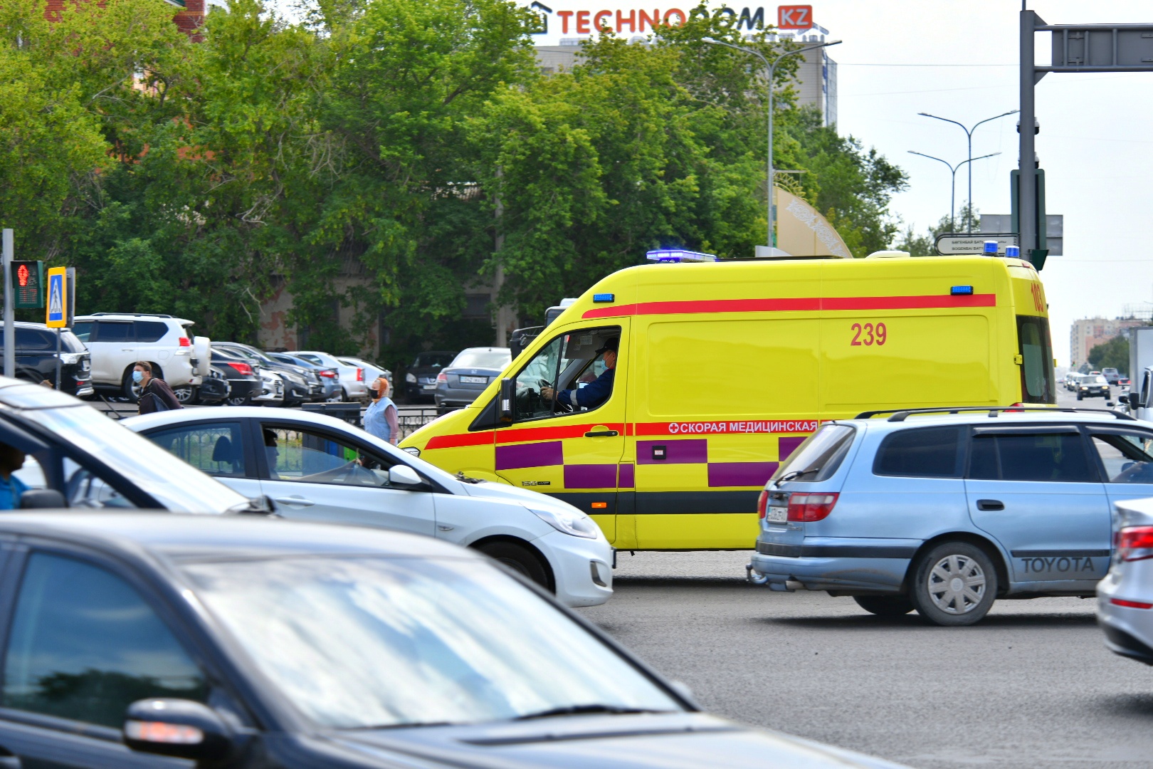 COVID-19: ەلوردادا ساقتىق شارالارى ەنگىزىلدى