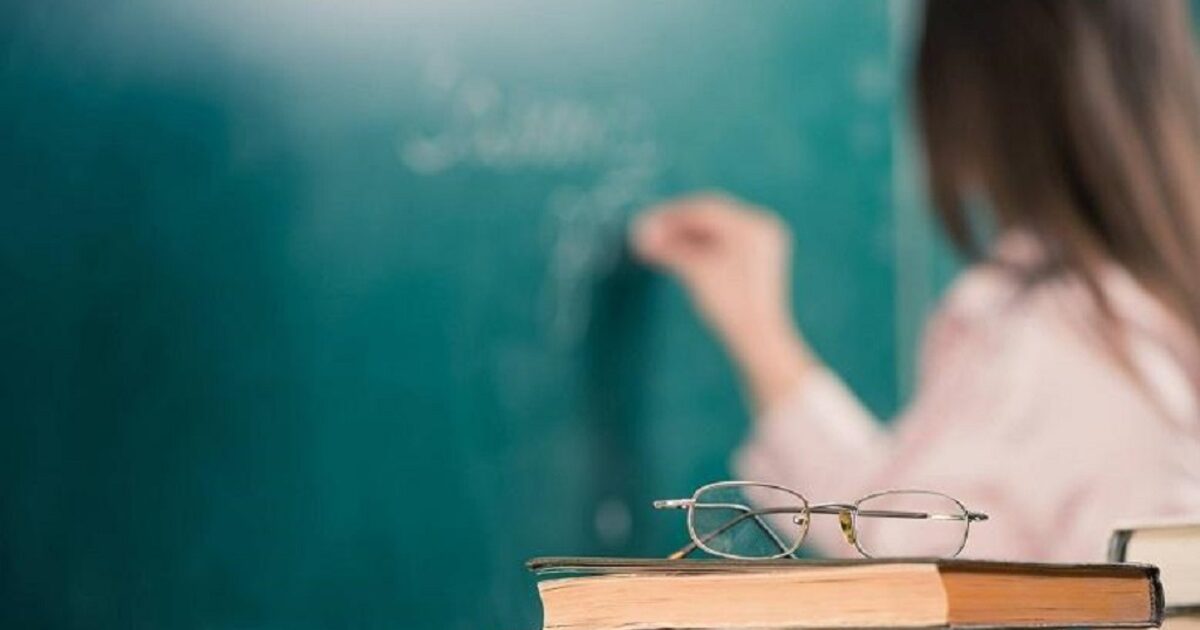 ۇستاز ەڭبەگىنىڭ ۇلاعاتىن اسىرعان