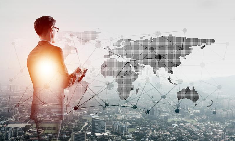 وزگەرمەلى الەمدەگى ىنتىماقتاستىق جولى