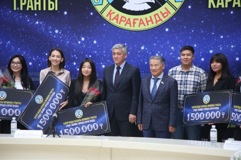 قولداۋ دەپ وسىنى ايت: جاس كاسىپكەرلەر 1,5 ملن تەڭگەنىڭ گرانتىنا يە بولدى