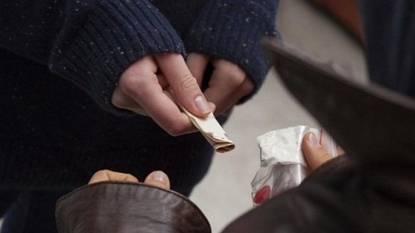 ەسىرتكى ساتىپ ەسىرگەن