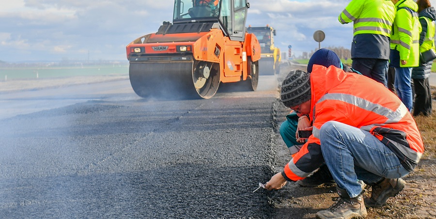 بيتۋمنىڭ جىرى بىتپەي تۇر