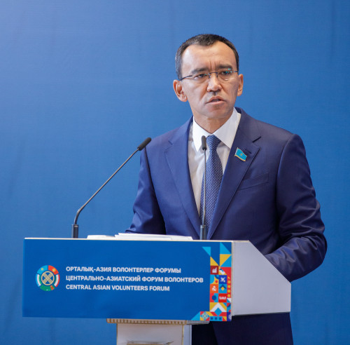 ۆولونتەرلىك – ادامعا رياسىز قىزمەت ەتۋ