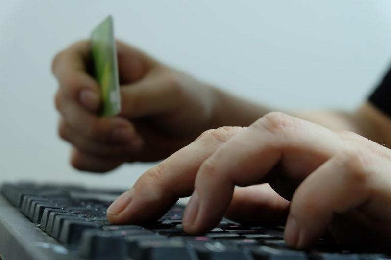 Anydesk جانە Teamviewer-ءتى جۇكتەمەڭىز