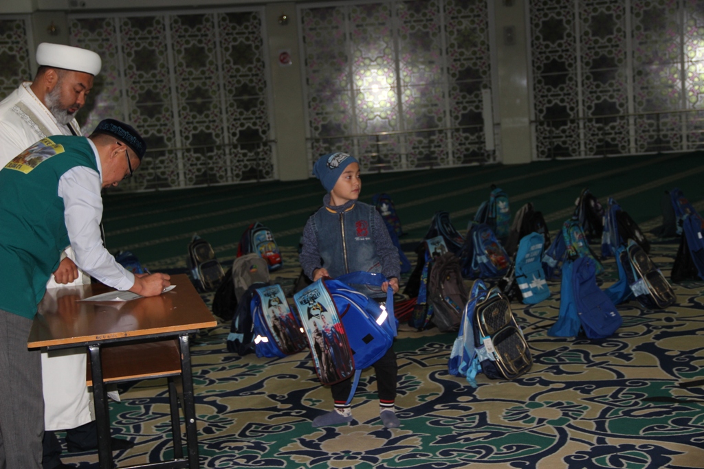 قۋانىش سىيلاۋ دا باقىت!