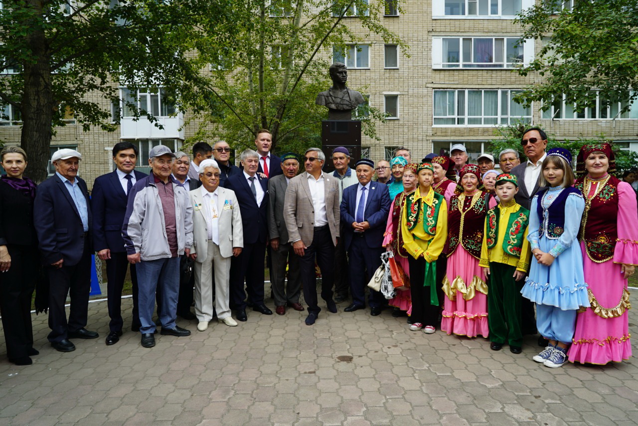 اجالدى جەڭگەن اقىن