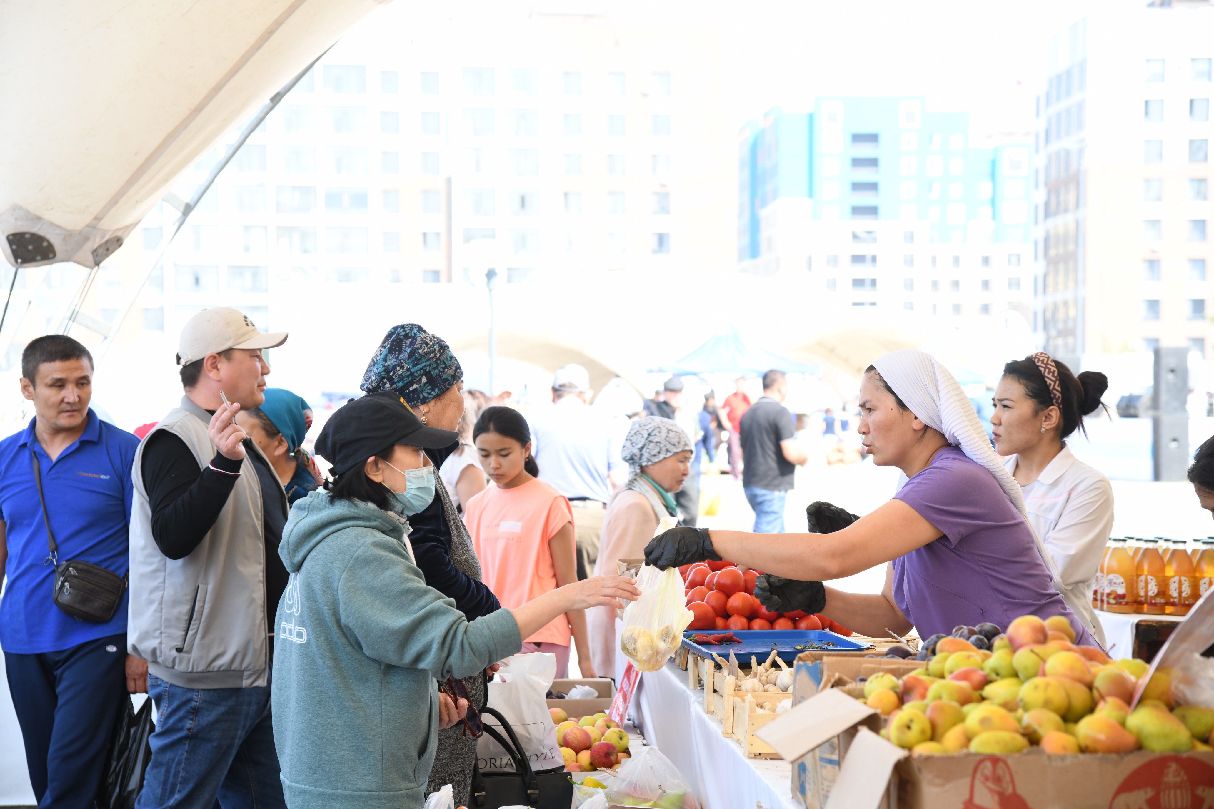 ەلوردادا ءداستۇرلى جارمەڭكە باستالدى