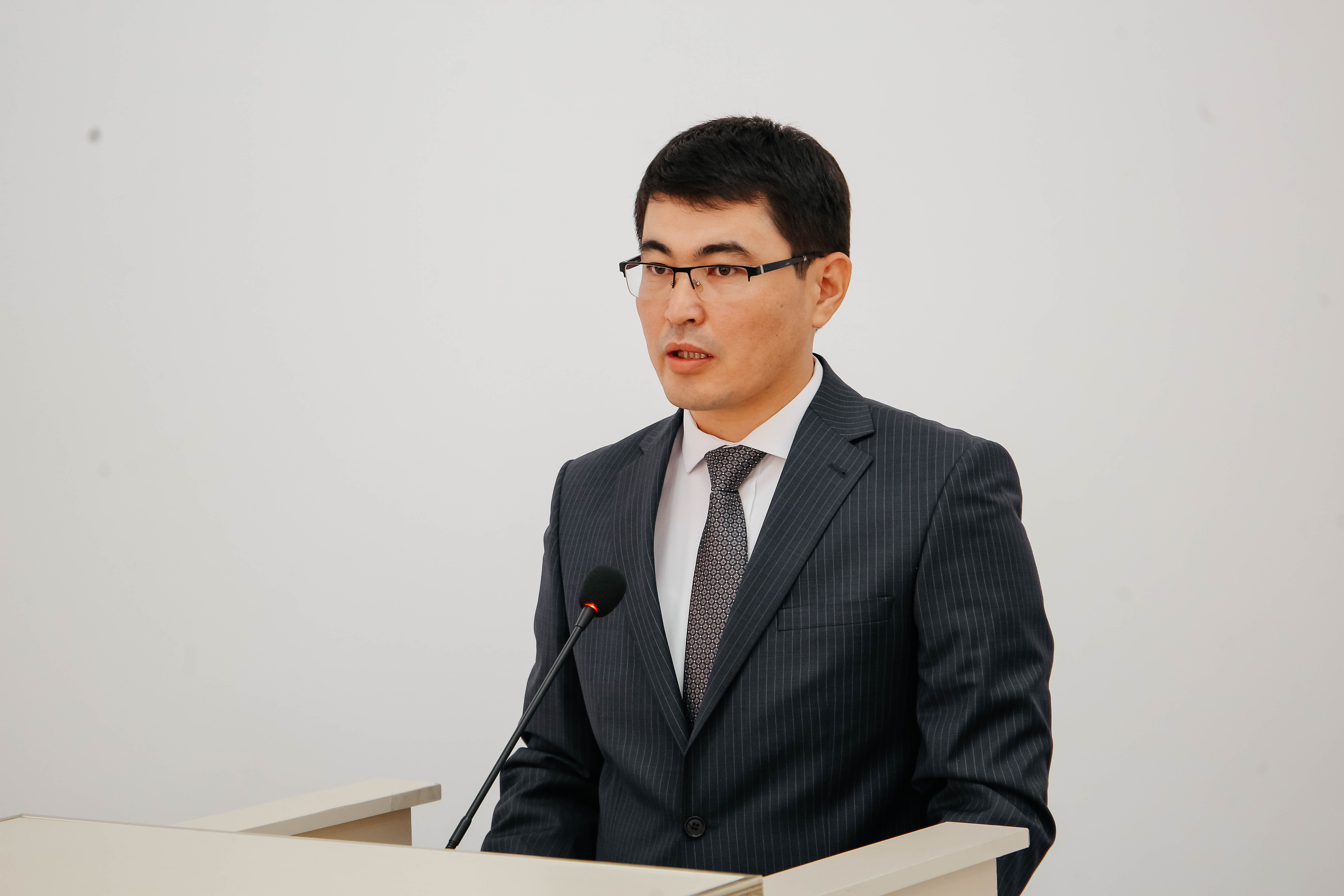 اتىراۋ وبلىسىنىڭ يندەر اۋدانىنا جاڭا اكىم تاعايىندالدى