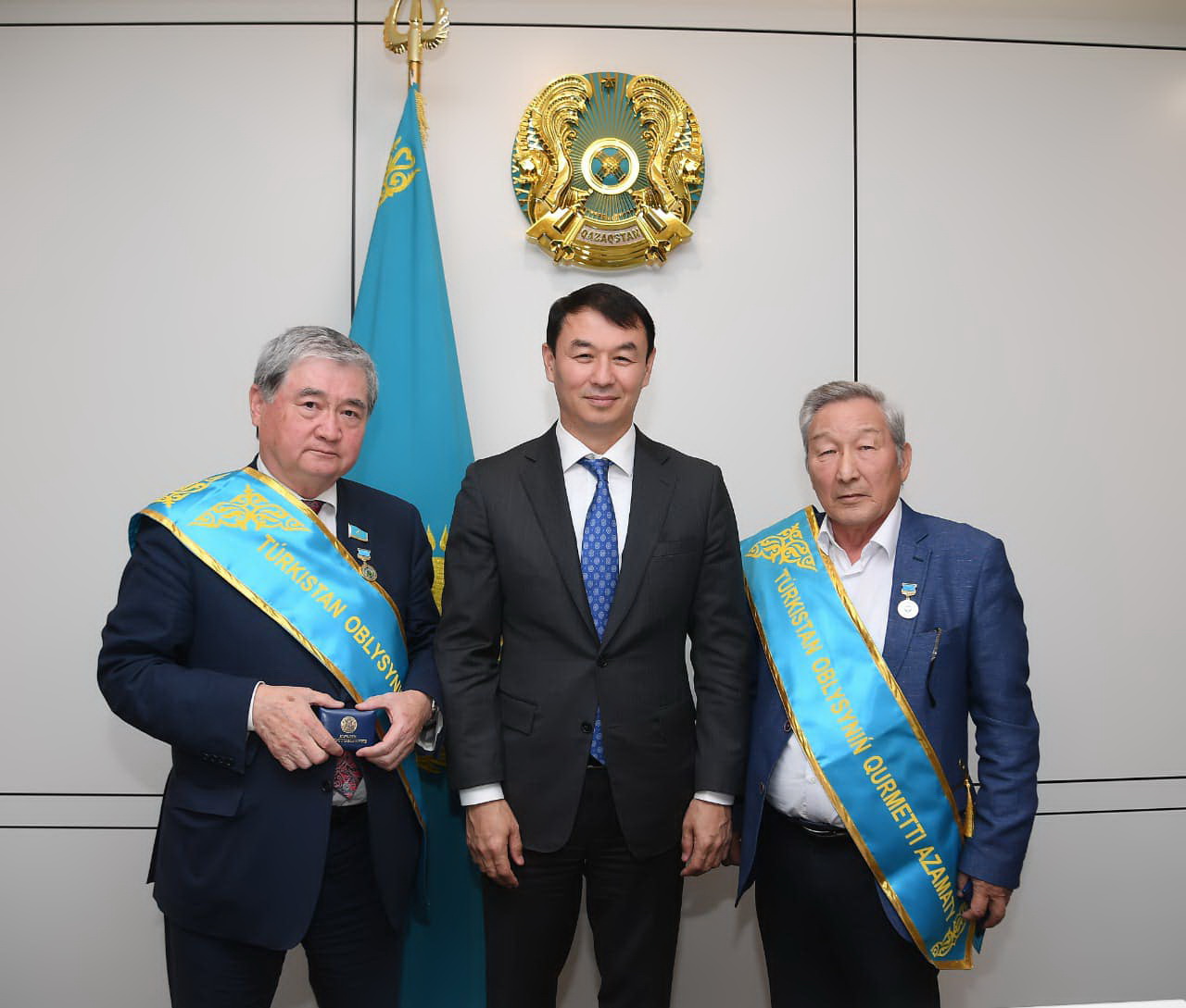 قوس قايراتكەرگە قۇرمەت كورسەتىلدى