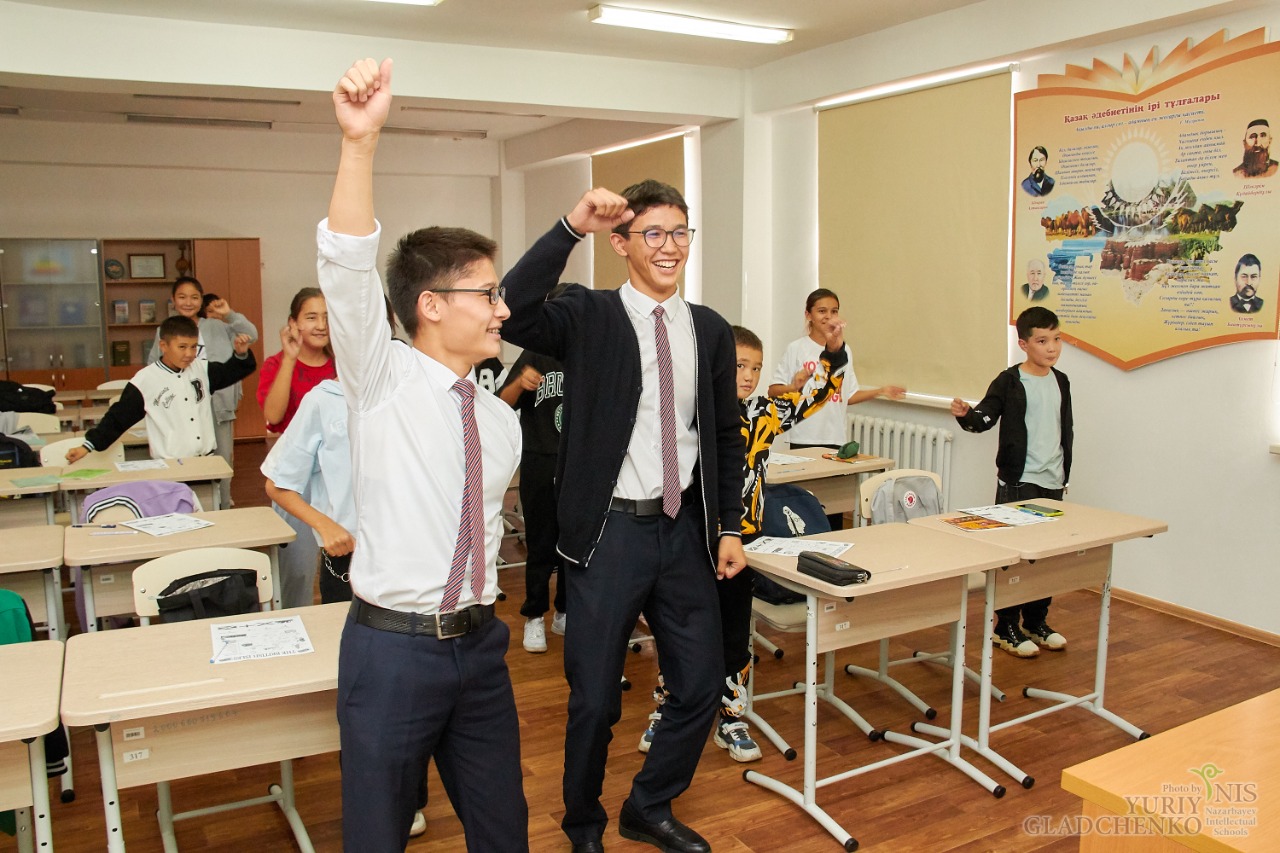 وزگە ءتىلدىڭ ءبارىن ءبىل…