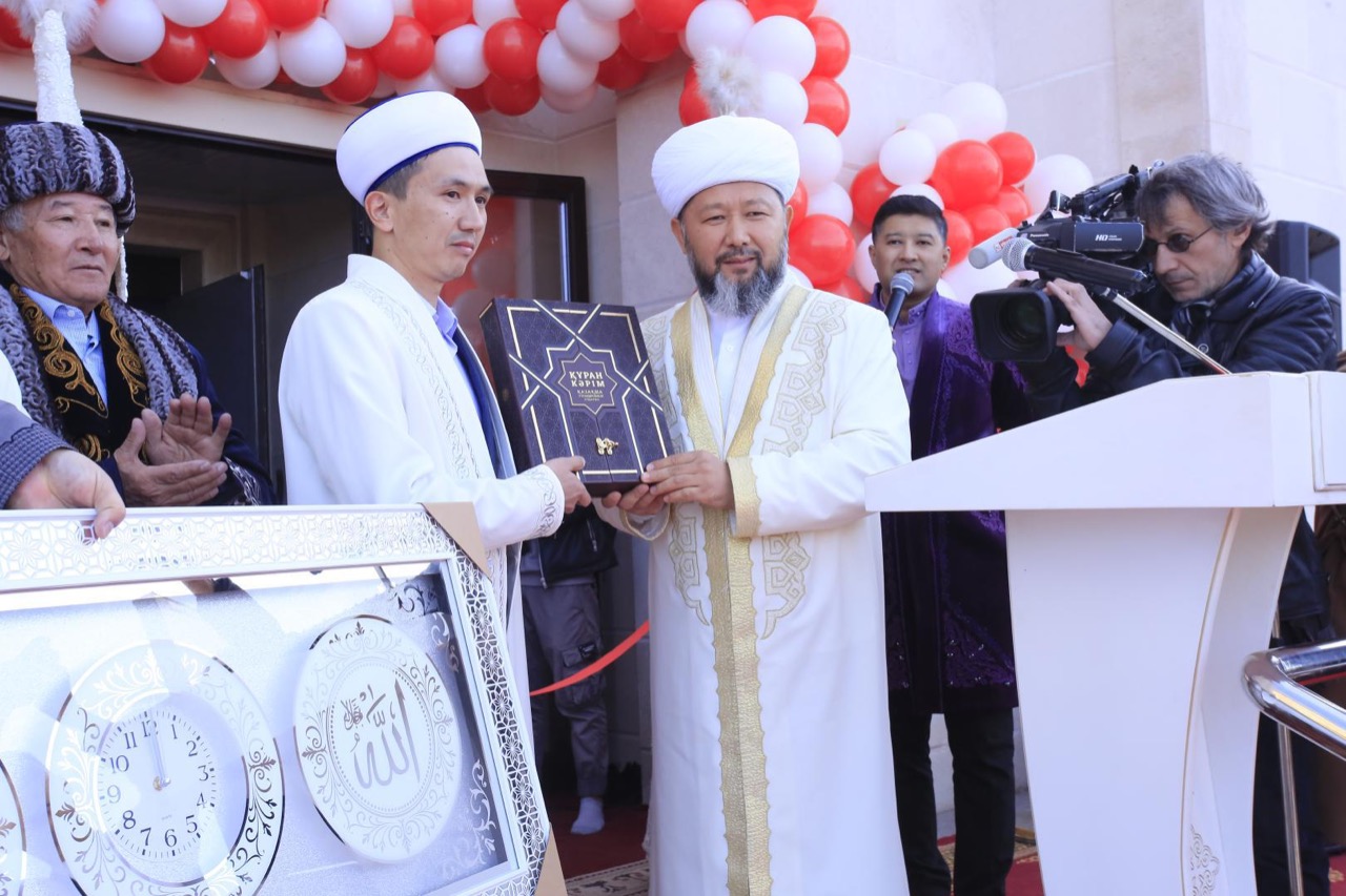 كوكتال – مەشىتىمەن مارتەبەلى