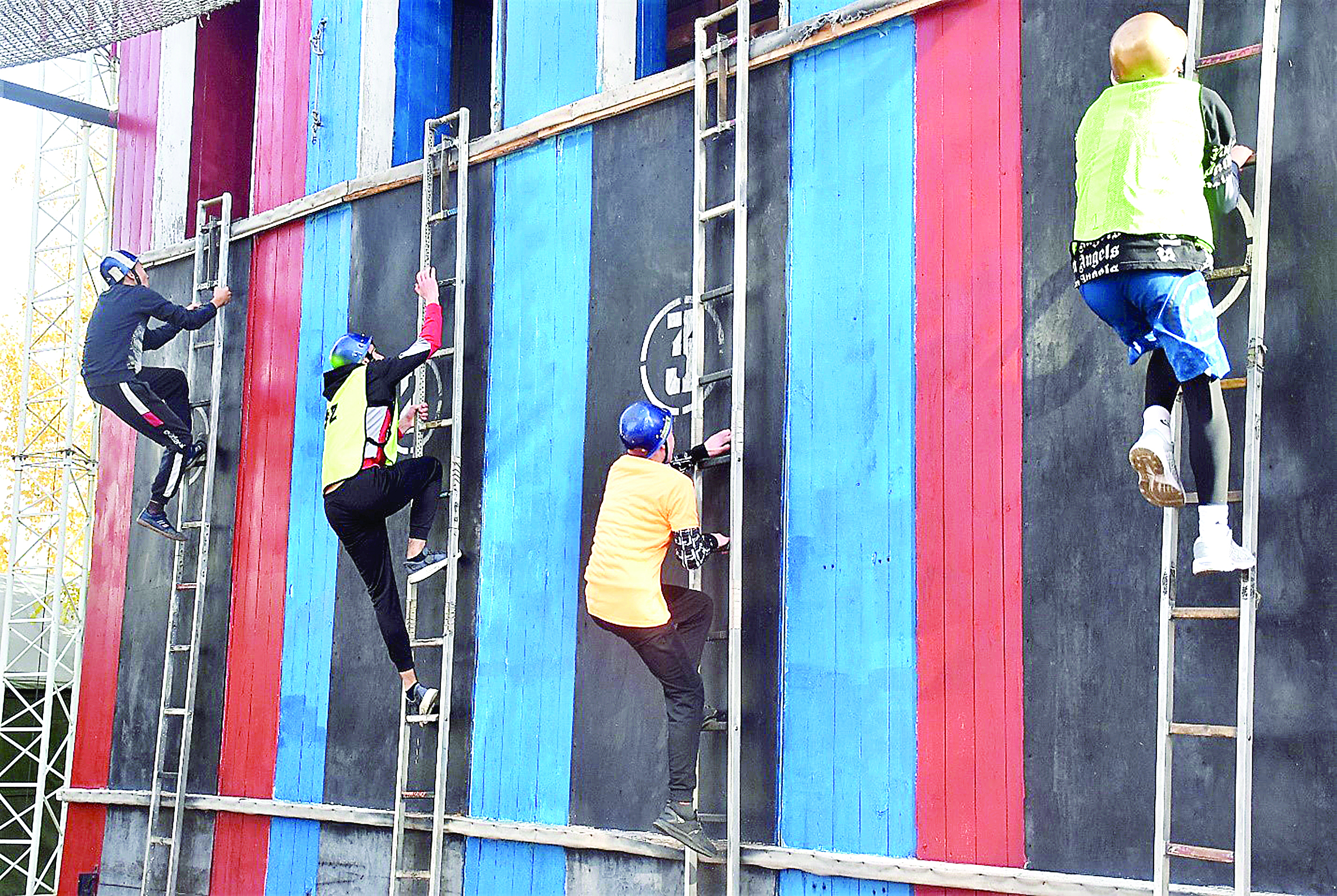 ورەندەر «ءورت ءسوندىردى»