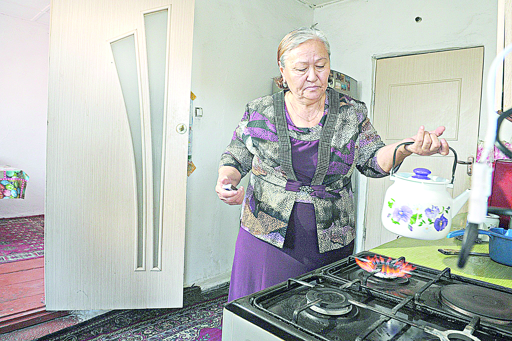 قولجەتىمدى كوگىلدىر وتىن