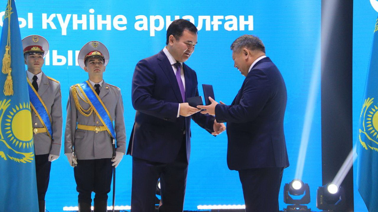 34 قاراعاندىلىق – ماراپات يەگەرى